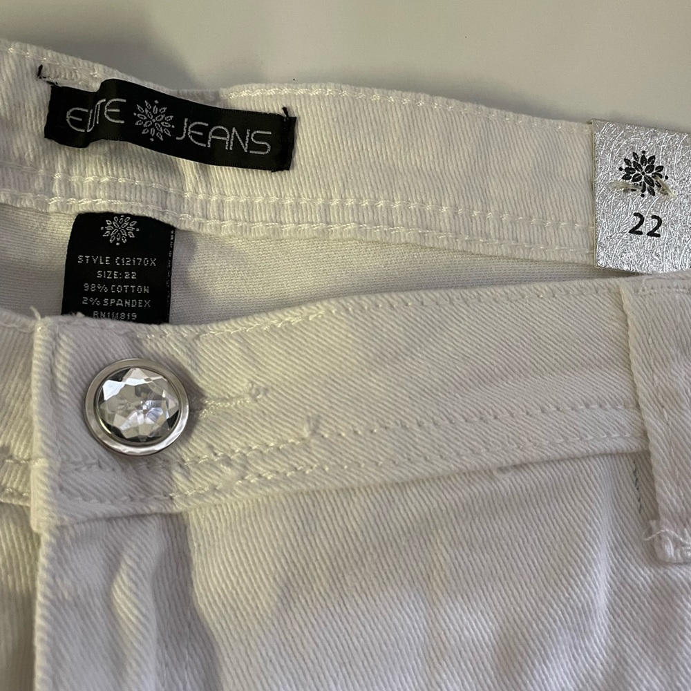 Capris - Picture 3 of 3